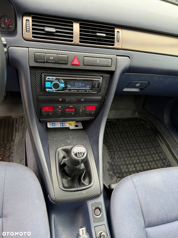Audi A6 Avant - 27