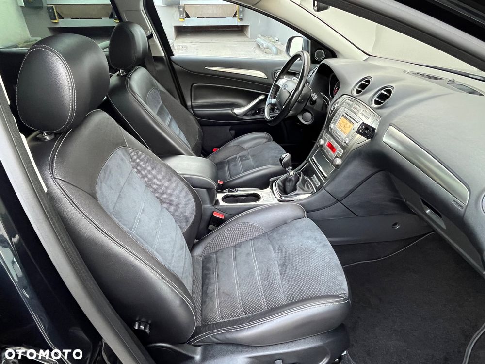 Ford Mondeo 2.0 TDCi Titanium - 22