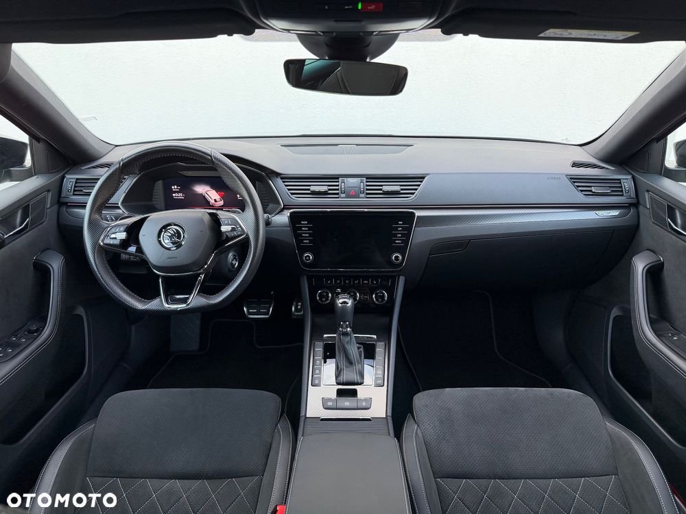 Skoda Superb 2.0 TSI Sportline DSG - 20