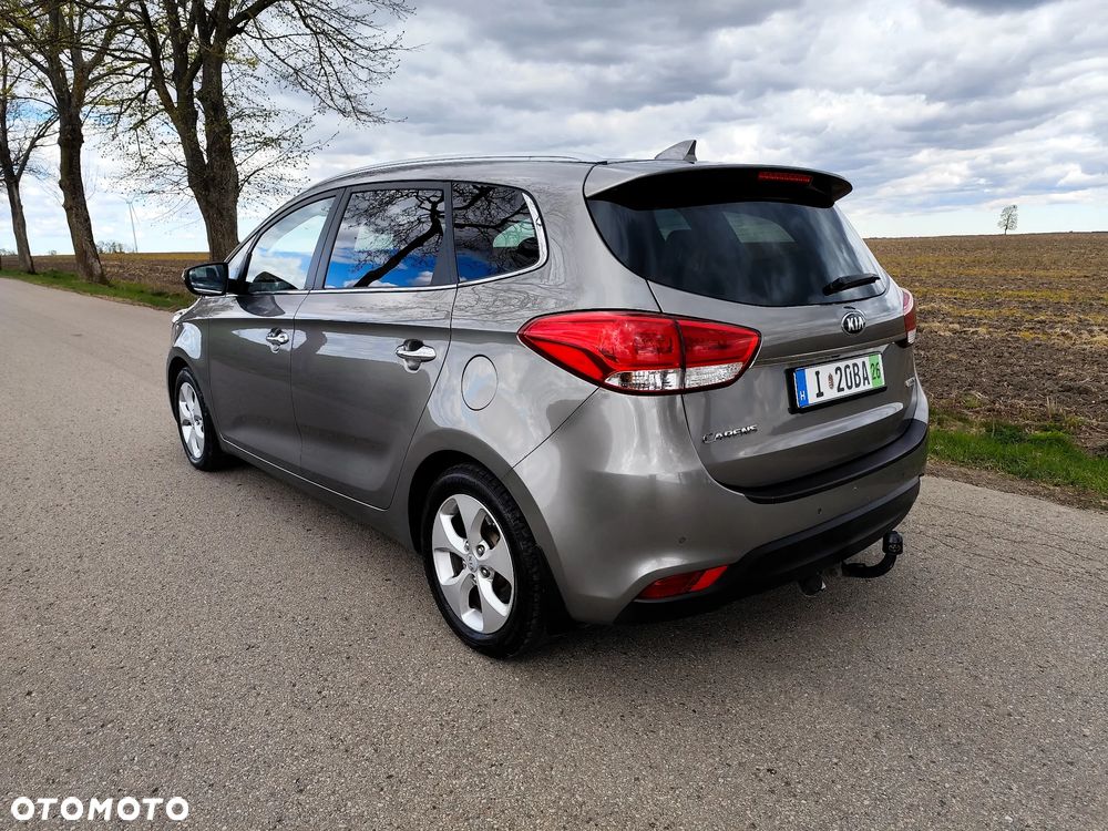Kia Carens 1.7 CRDi 141 Dream Team Edition - 3