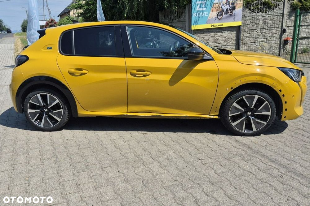 Peugeot 208 GT - 6