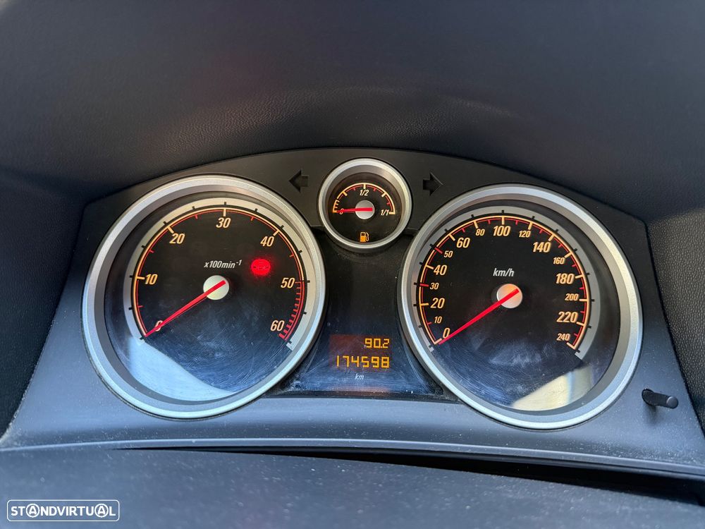 Opel Astra GTC 1.7 CDTI - 7