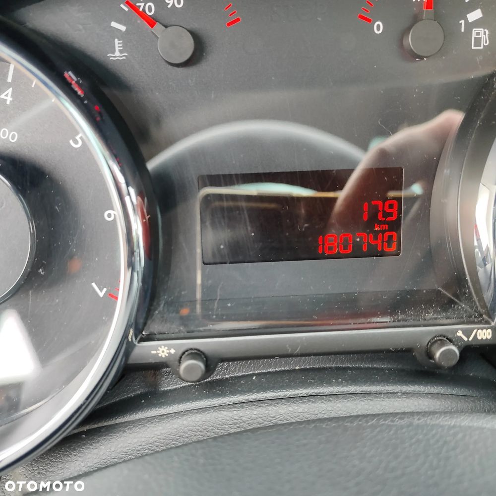 Peugeot 5008 120 VTi Premium - 10