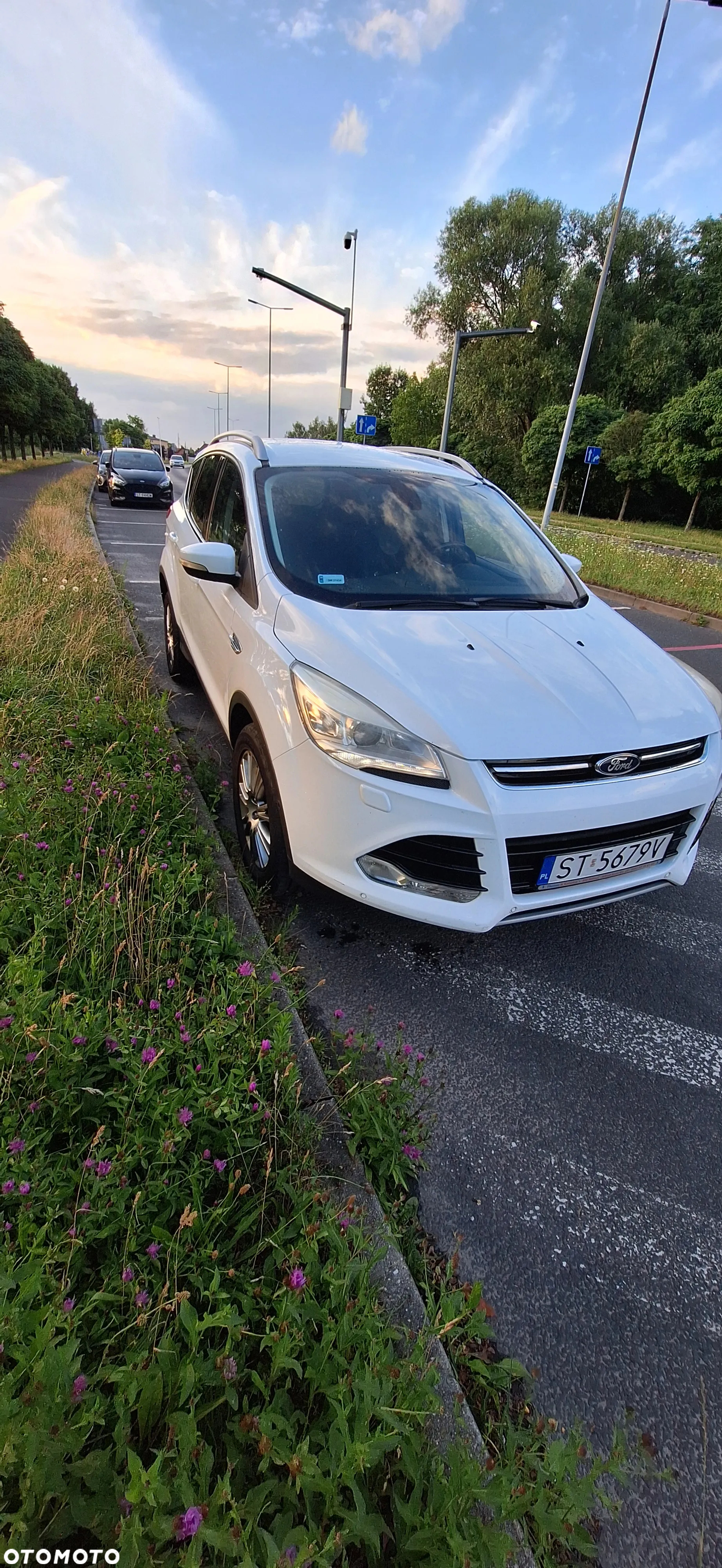 Ford Kuga 2.0 TDCi 4x4 Individual - 5