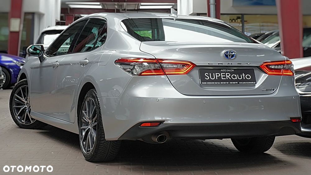 Toyota Camry 2.5 Hybrid Executive CVT - 9