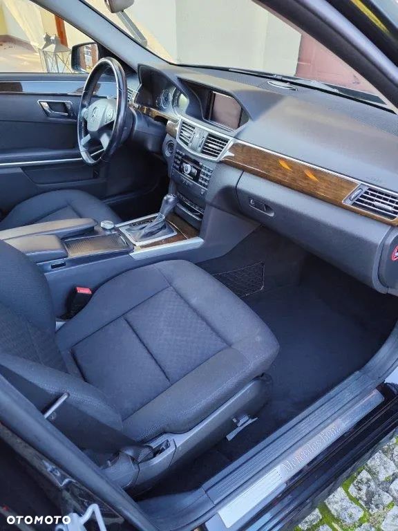 Mercedes-Benz Klasa E - 12