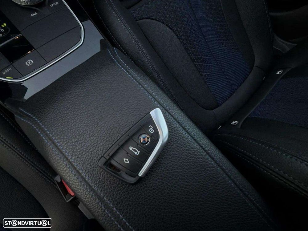 BMW 216 Gran Coupé - 13