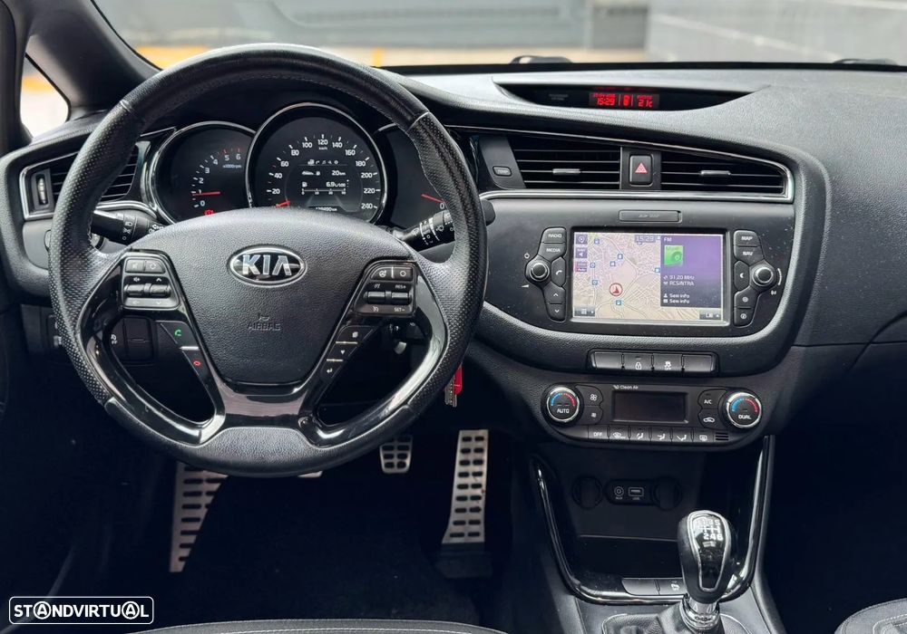 Kia Ceed 1.6 CRDi GT Line - 11