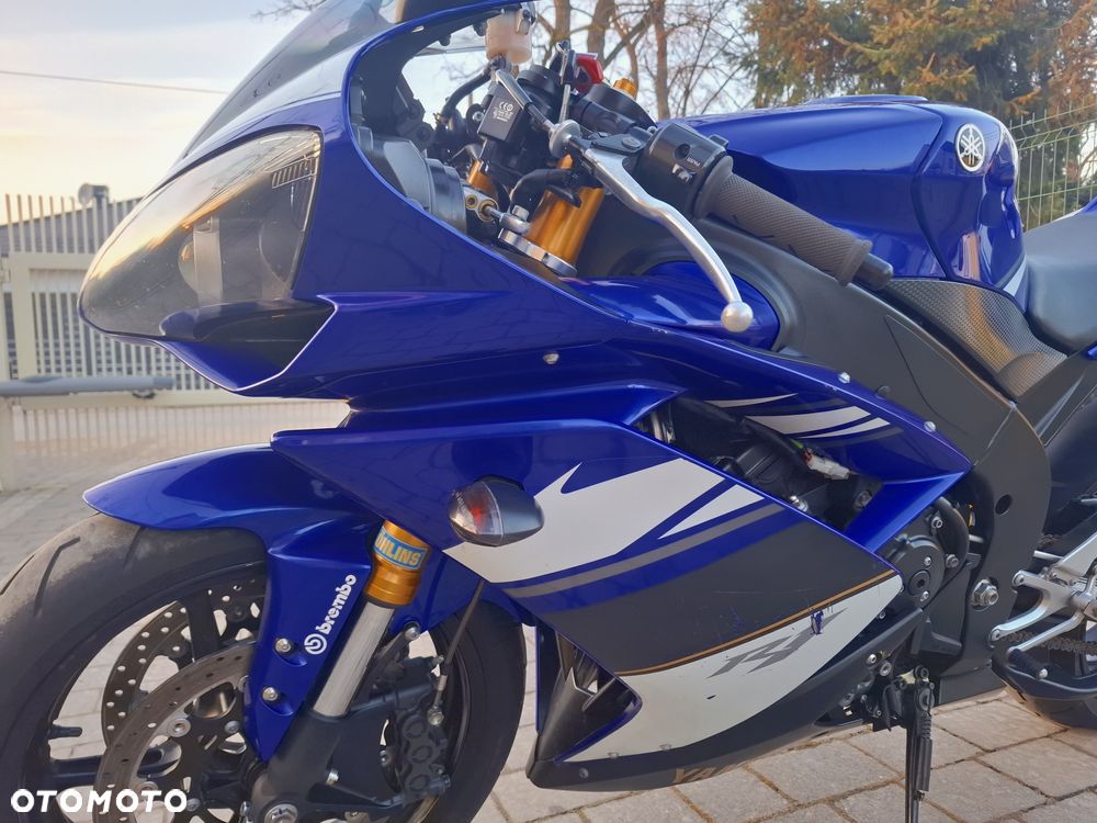 Yamaha R1 - 29