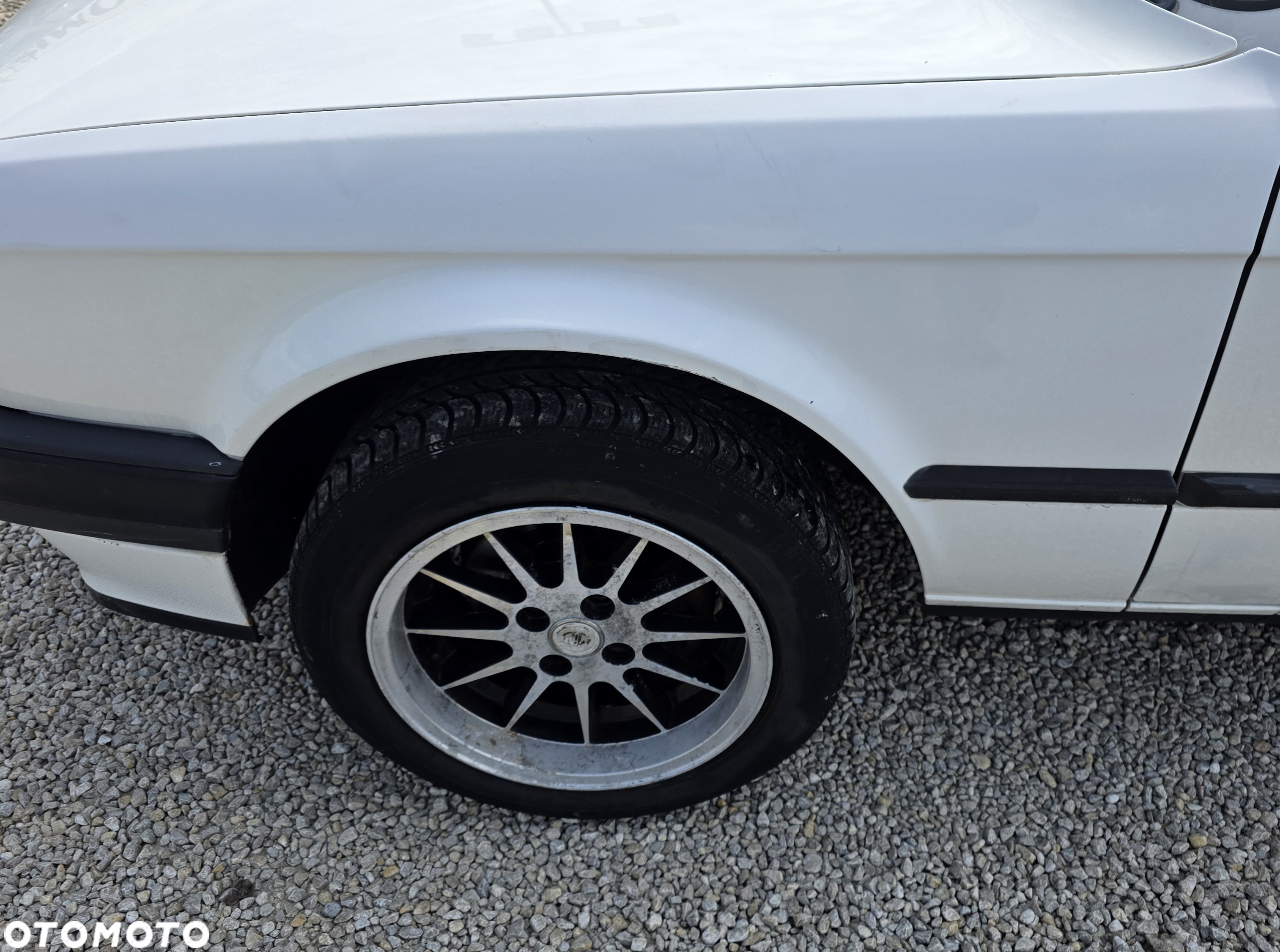 BMW Seria 3 316i - 22