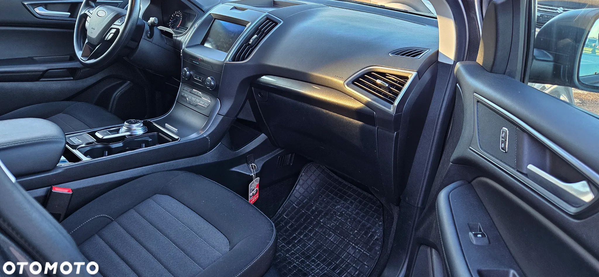 Ford Edge - 9