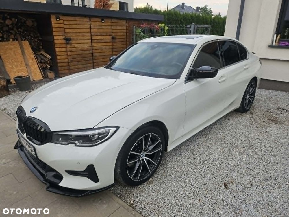 BMW Seria 3 330i Luxury Line sport - 2