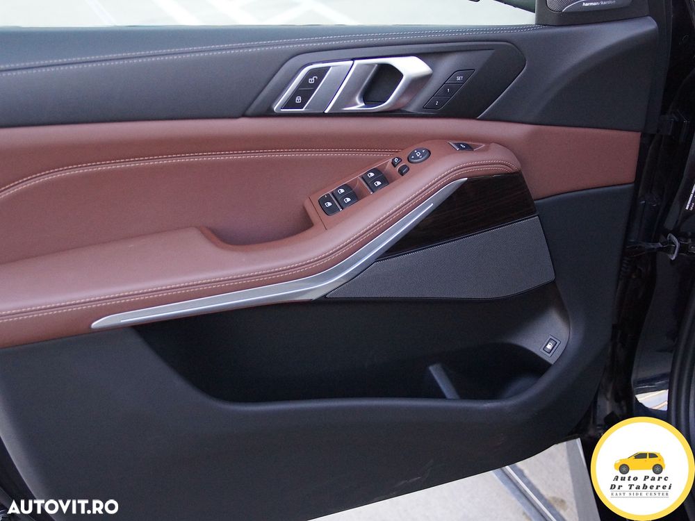 BMW X5 xDrive50e - 32