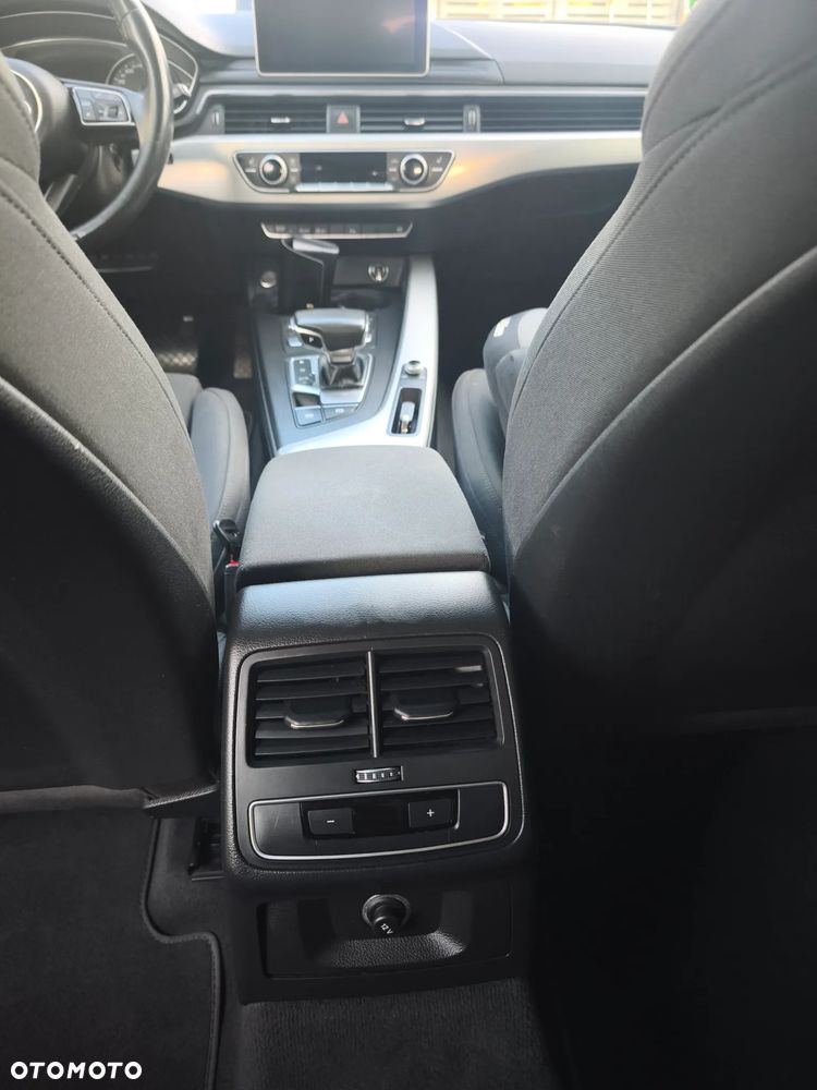 Audi A4 Avant 40 TDI S tronic - 7