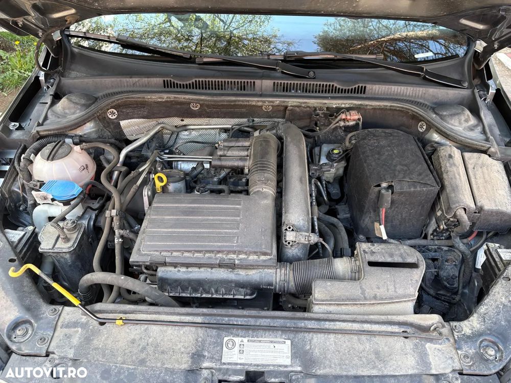 Volkswagen Jetta - 10