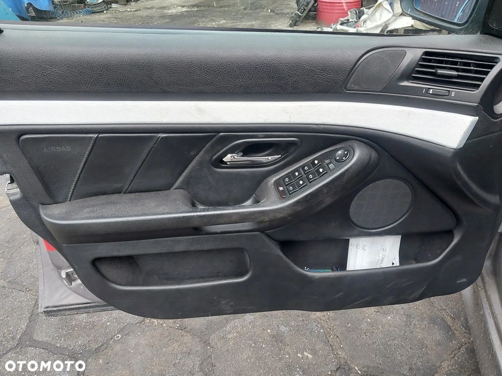 Fotele skórzane fotel komplet kanapa boczki BMW E39 SKÓRA zagłówki DVD z ekranem podłokietnik KOMPLET ŁADNE europa - 4