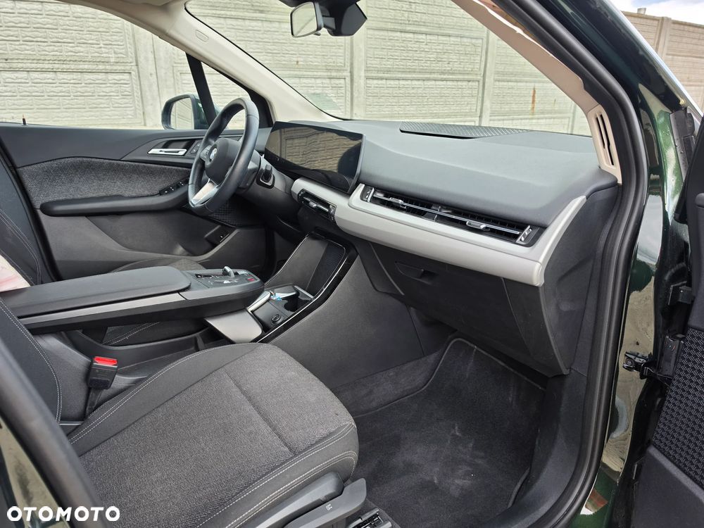 BMW Seria 2 218i Advantage - 12