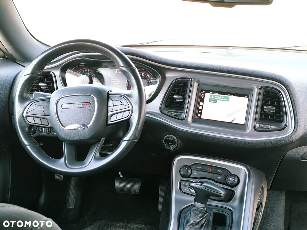 Dodge Challenger - 17