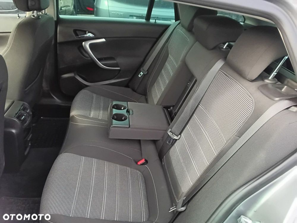 Opel Insignia - 11