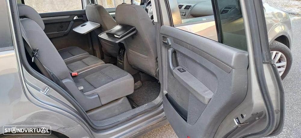 VW Touran 1.6 TDI Blue.Confortline DSG 7L - 22