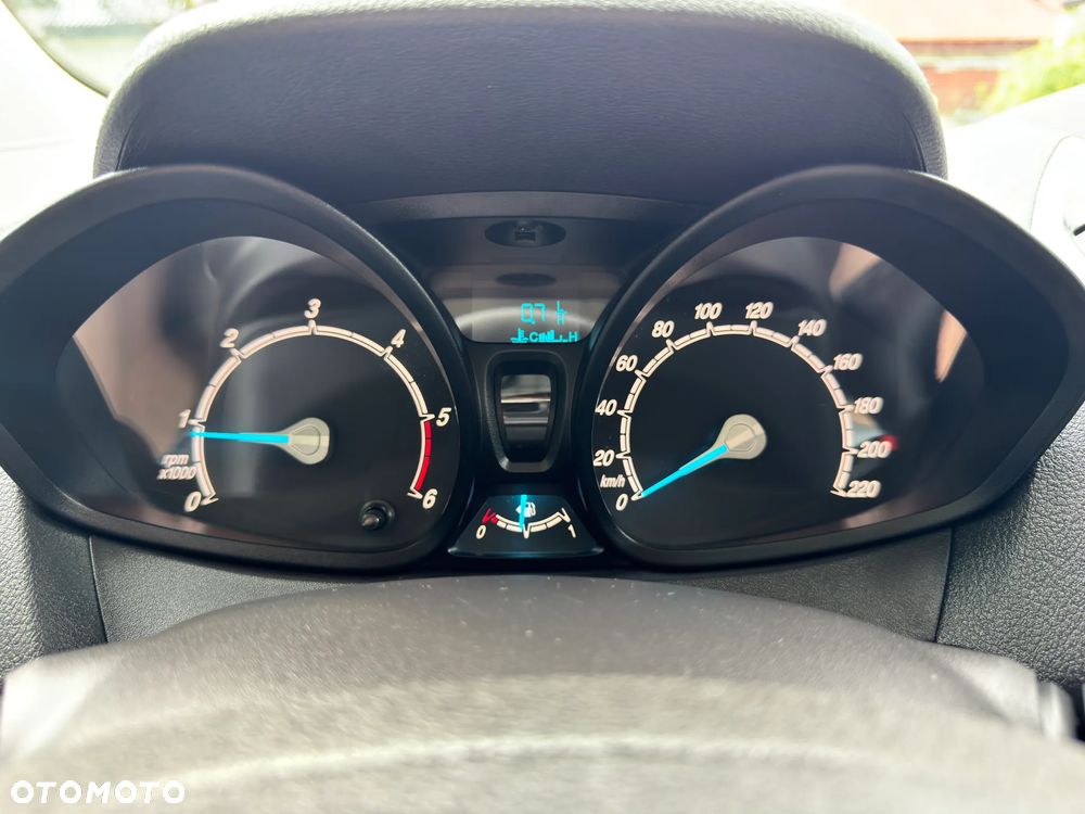 Ford Courier L1 - 28