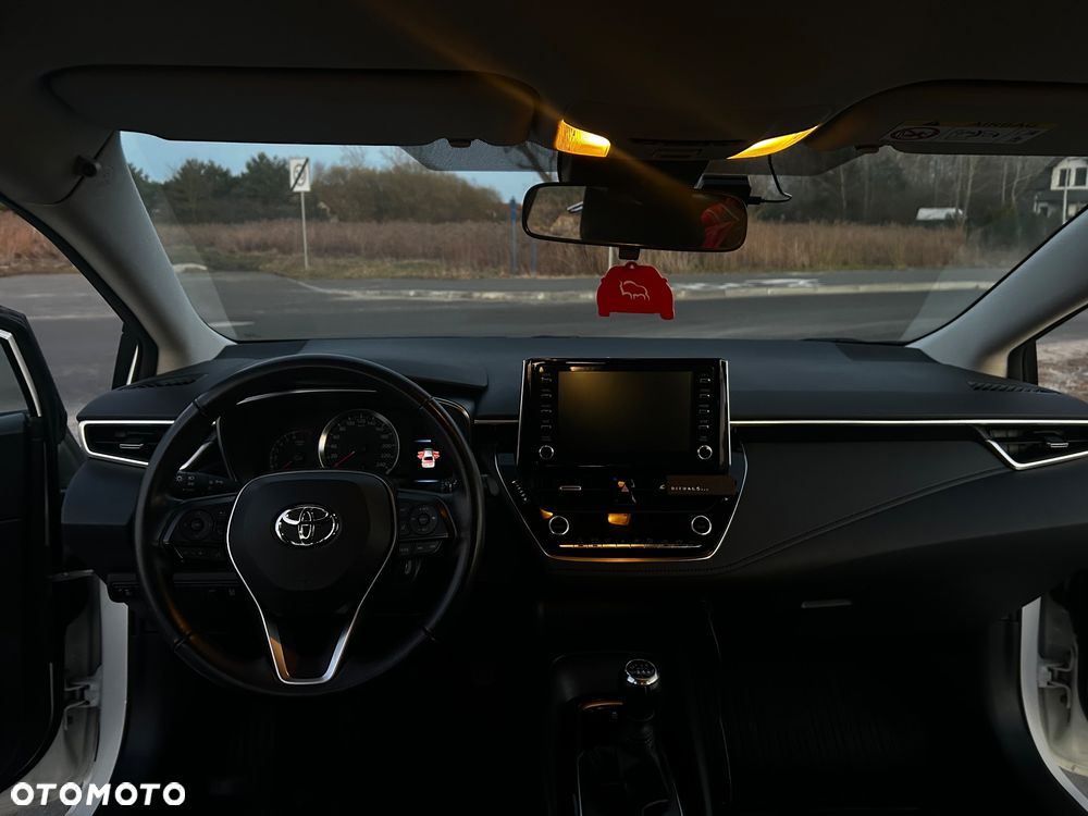 Toyota Corolla 1.6 Comfort - 21