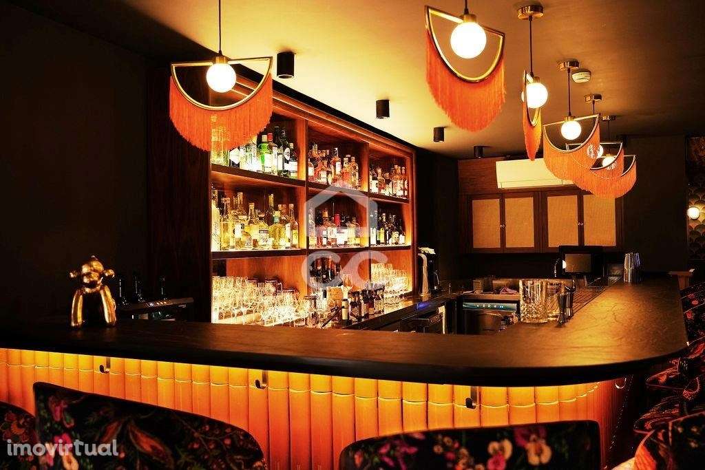 Espaço Comercial de Luxo e Negócio "Chave na Mão" – Baixa de Setúbal - Grande imagem: 5/14