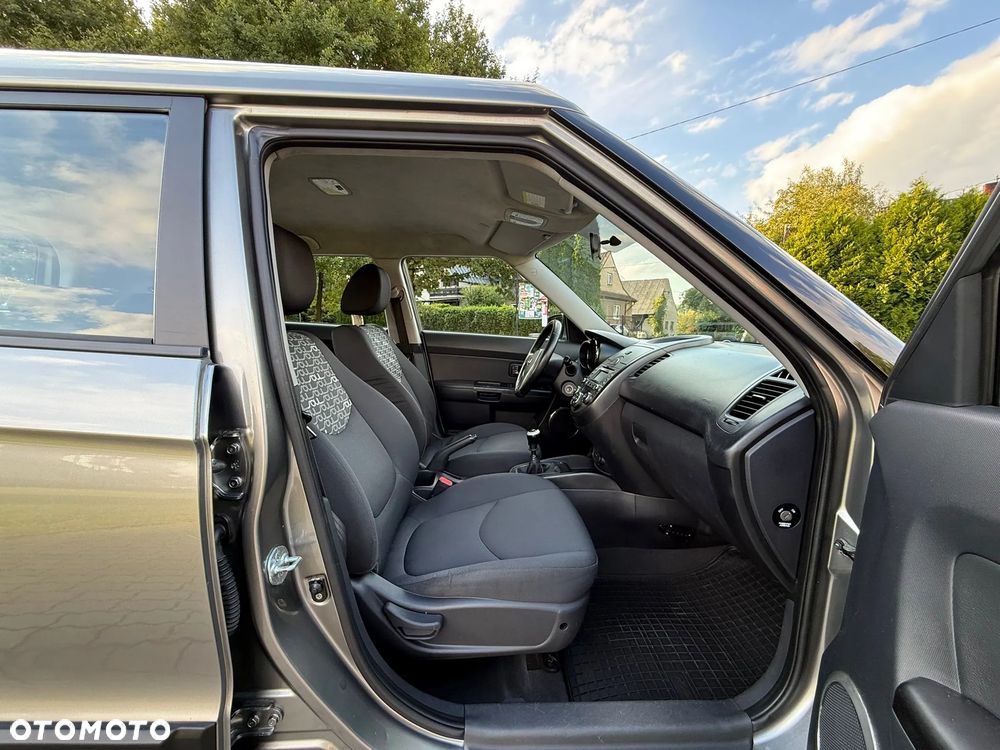 Kia Soul 1.6 CRDi L - 19