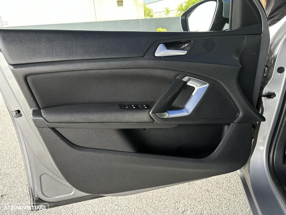 Peugeot 308 SW 1.6 BlueHDi Style - 19