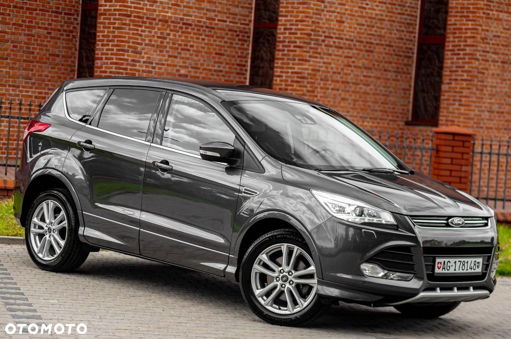 Ford Kuga 1.5 EcoBoost 4x4 Titanium - 3