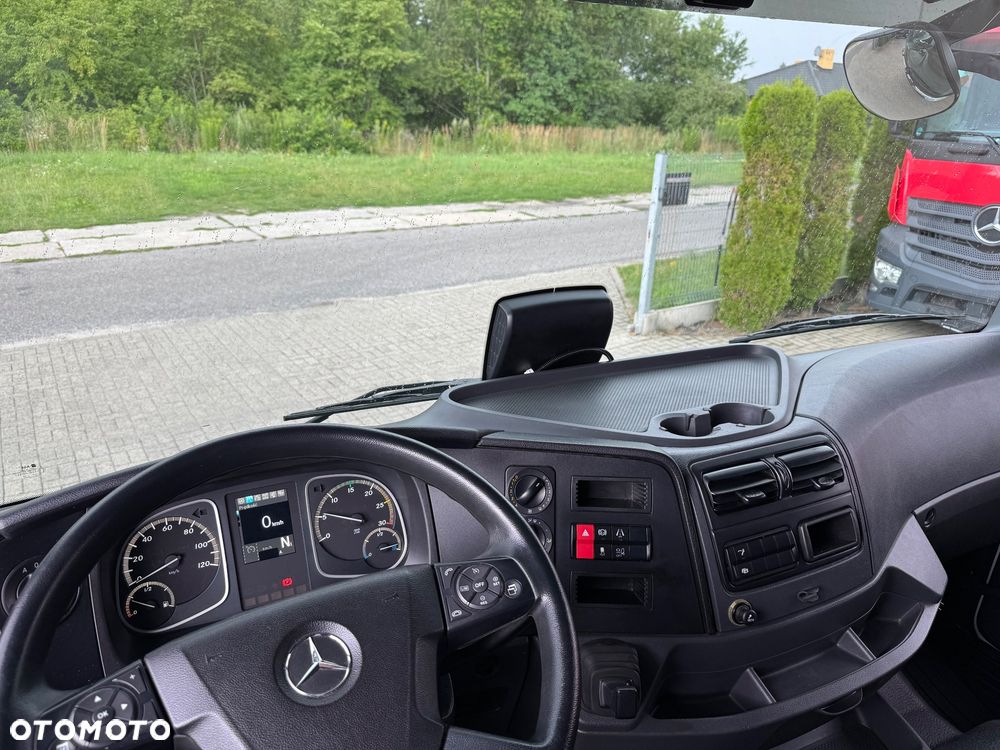 Mercedes-Benz ATEGO - 28