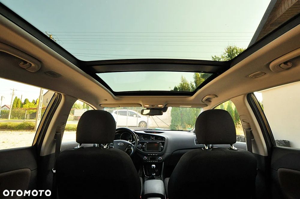 Kia Ceed 1.6 CRDi 128 Platinum Edition - 16