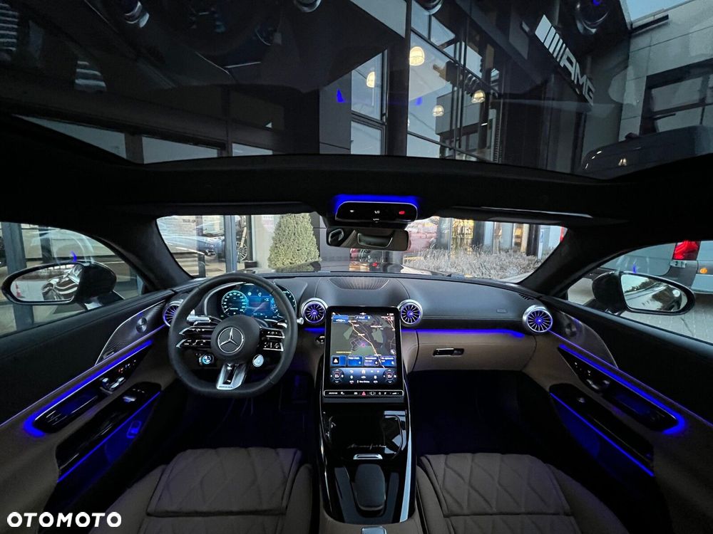 Mercedes-Benz AMG GT 63 4MATIC+ - 11