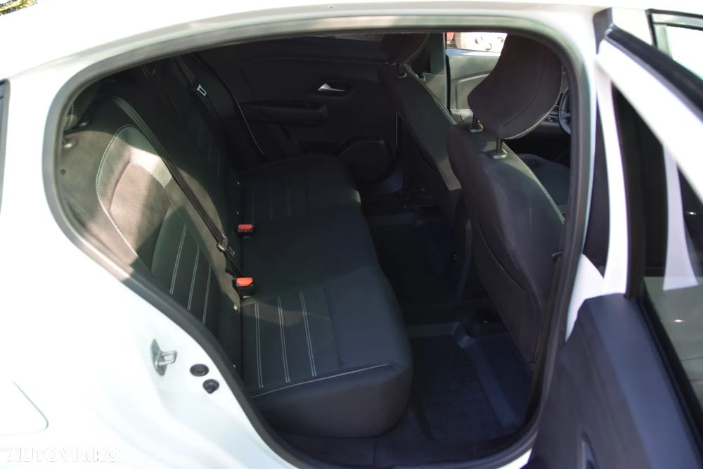 Dacia Logan TCe 90 MT6 Prestige - 17