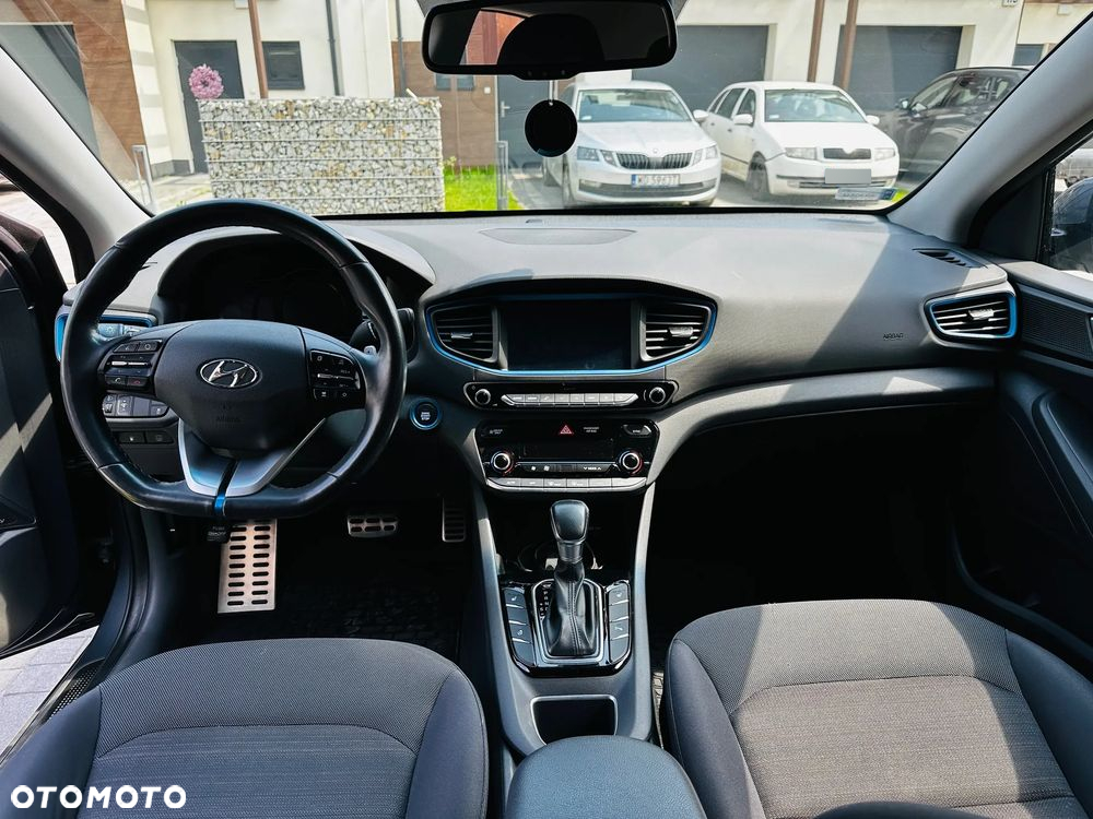 Hyundai IONIQ hybrid Premium - 6