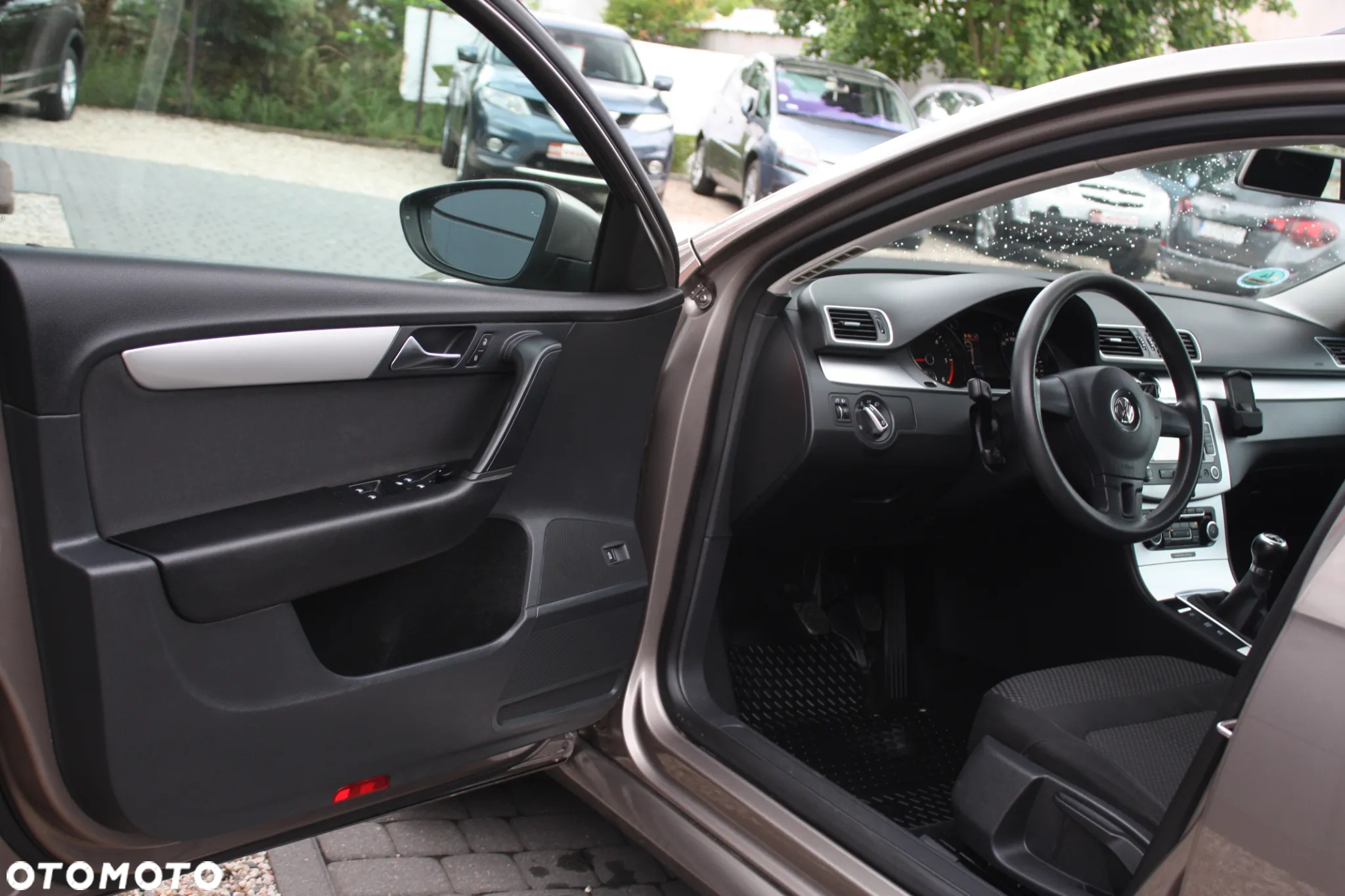 Volkswagen Passat 2.0 TDI Comfortline - 6