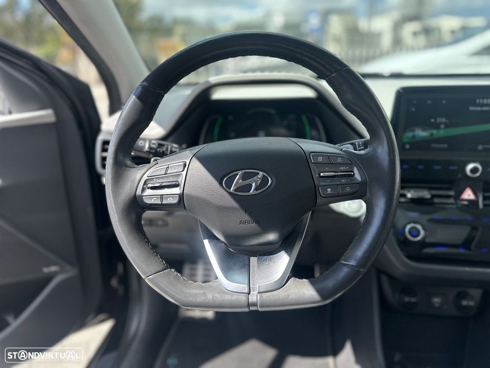 Hyundai Ioniq - 9