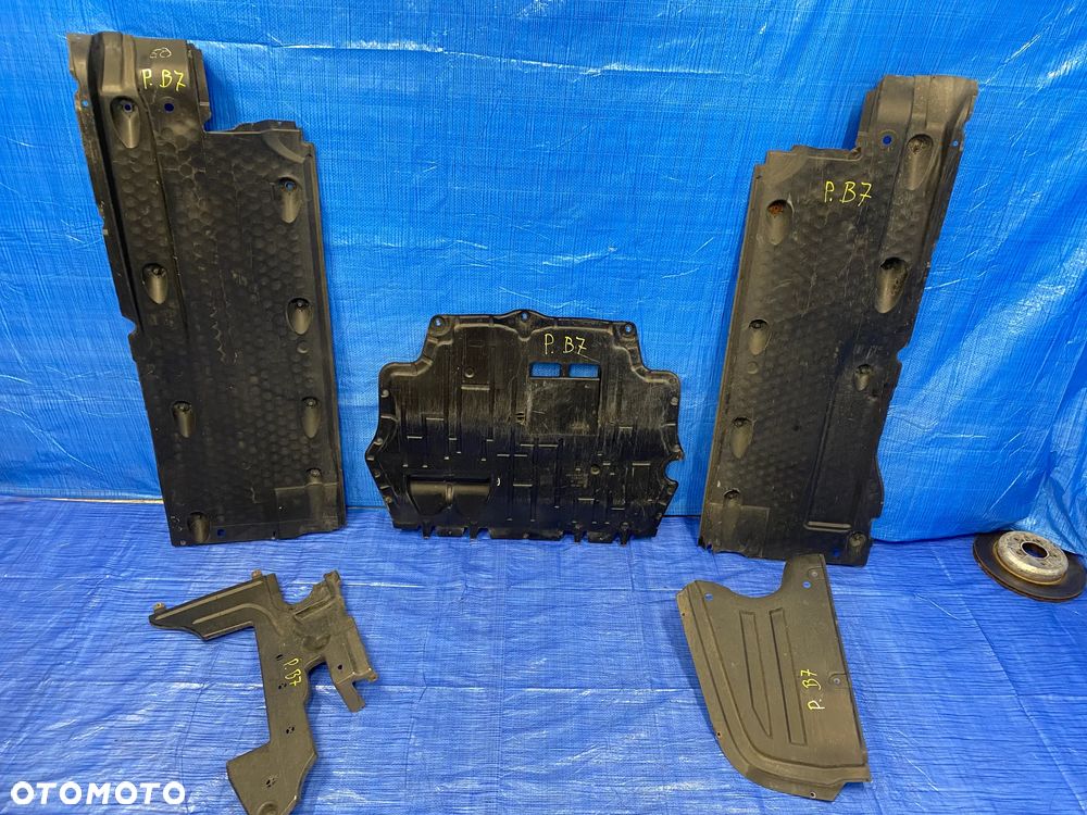 OSŁONA PŁYTA PODWOZIA LEWA PRAWA ŚRODKOWA ; POD SILNIK SKRZYNIĘ VW PASSAT B7 2010- ; 3C0825237H  3C0825201D  3C0825202  3AA825216C  3AA825102S ORYGINAŁ - 3