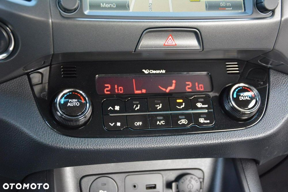 Kia Sportage 2.0 CVVT 2WD Vision - 29