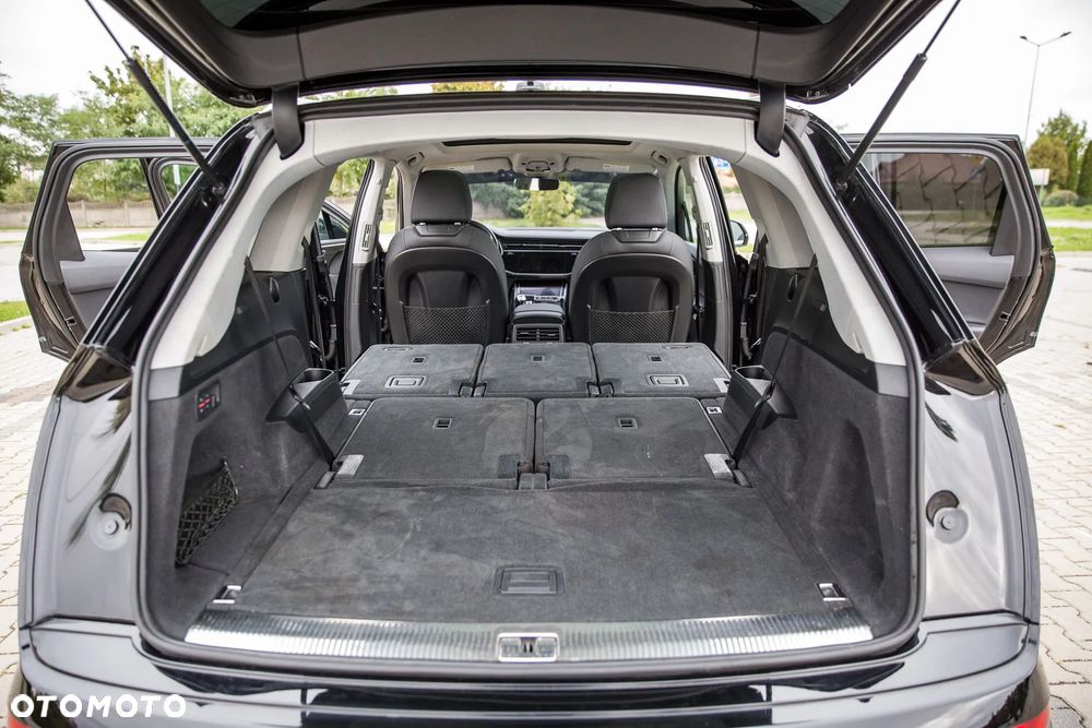 Audi Q7 55 TFSI quattro tiptronic - 33