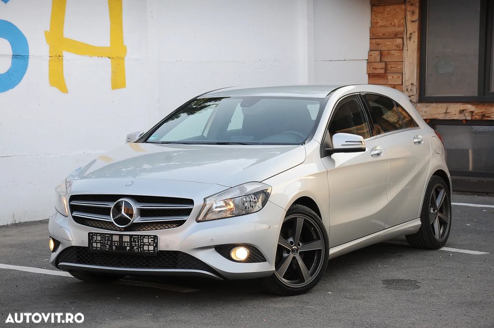 Mercedes-Benz A 180 AMG Line - 2