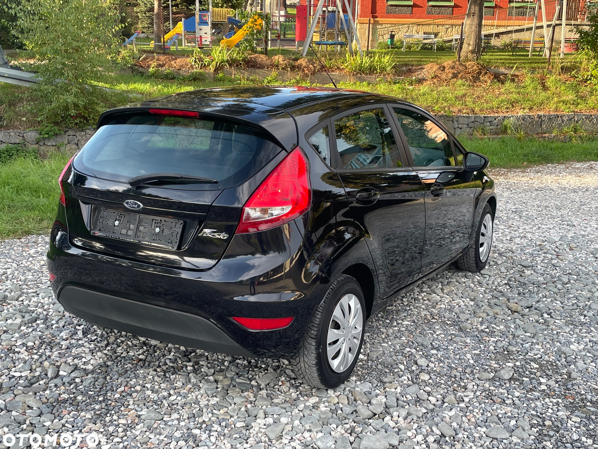 Ford Fiesta 1.25 Ambiente EU5 - 11