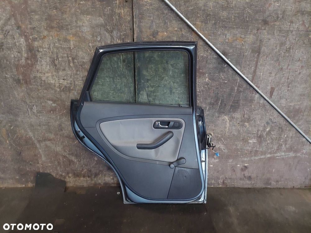DRZWI KOMPLETNE LEWY TYŁ SEAT IBIZA III LC7V HB 5D - 5