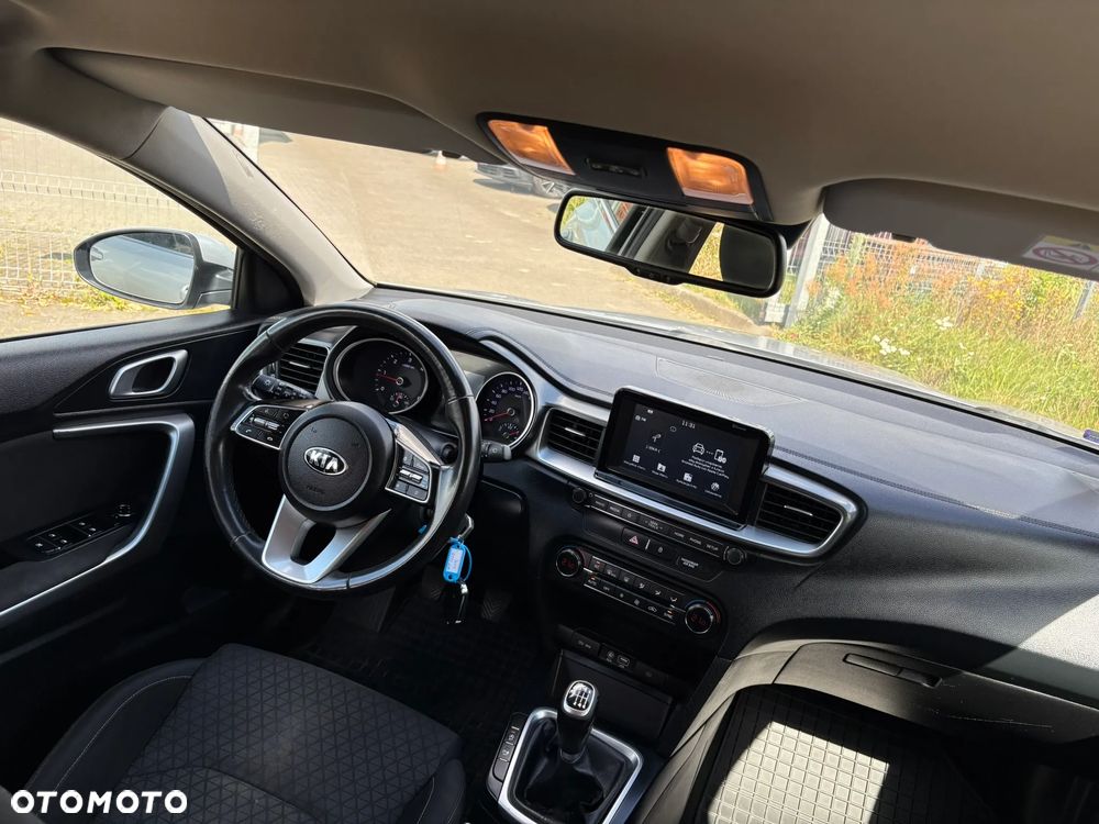 Kia Ceed Cee'd 1.6 CRDi M DCT - 24