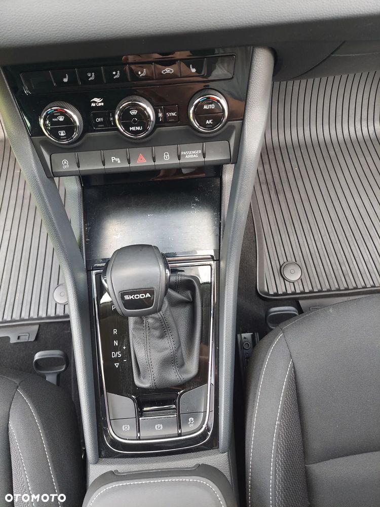 Skoda Karoq 1.5 TSI ACT Style DSG - 24