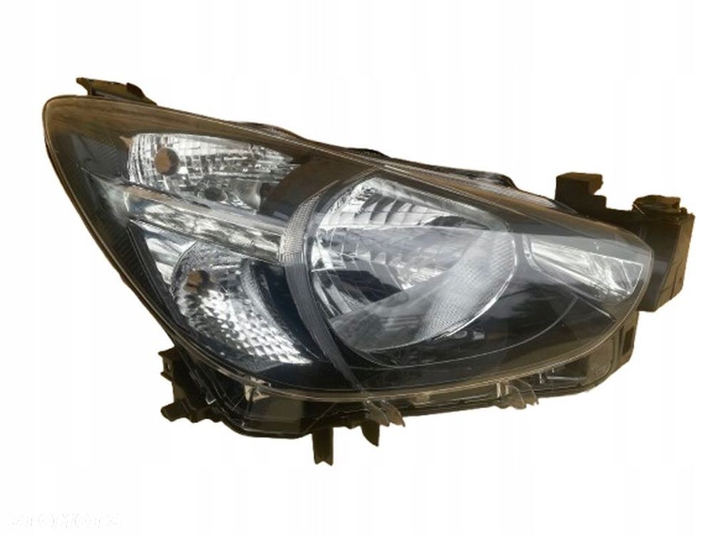 Mazda 2 Dj 2014, 2019 Prawa Przednia Lampa Zwykła Europa