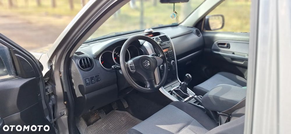 Suzuki Grand Vitara - 10