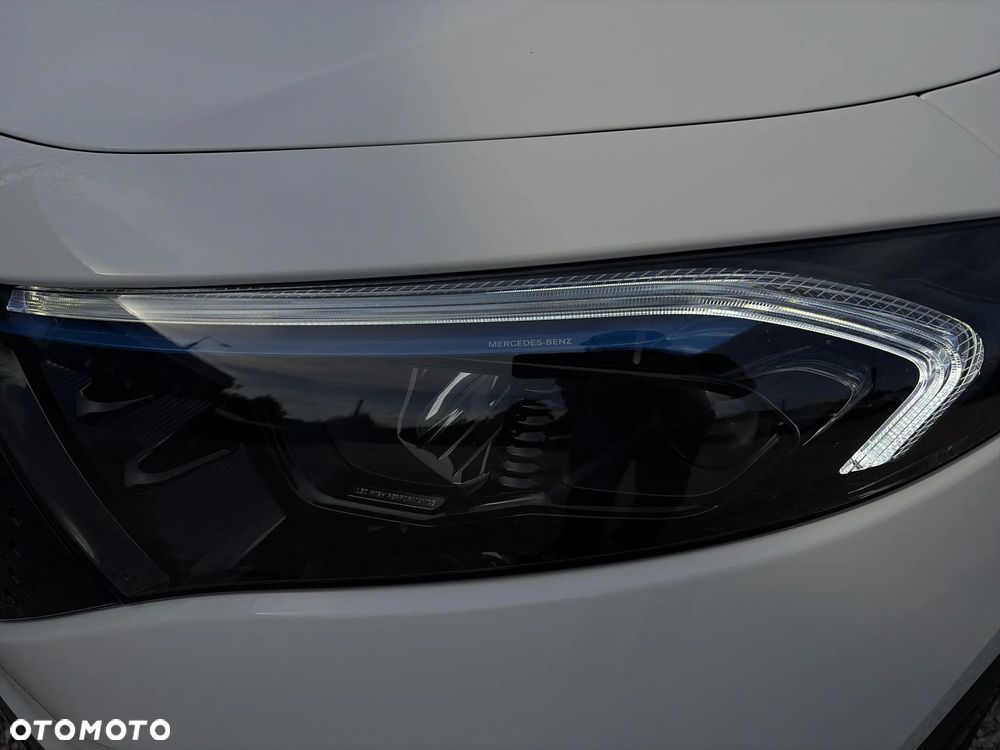 Mercedes-Benz EQA 300 66.5kWh 4-Matic AMG Line - 25