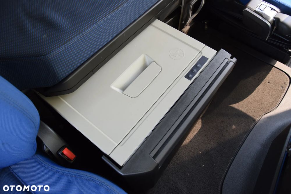 Volvo FH500 / EURO 6 / NOWY MODEL / KLIMATYZACJA POSTOJOWA / ACC / LEDY / 2 ZBIORNIKI PALIWA / FULL SPILERY / 2022 / SERWISOWANY / SPROWADZONY - 36