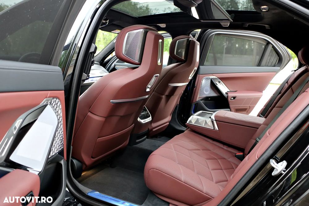 BMW M7 M760e xDrive AT PHEV - 10